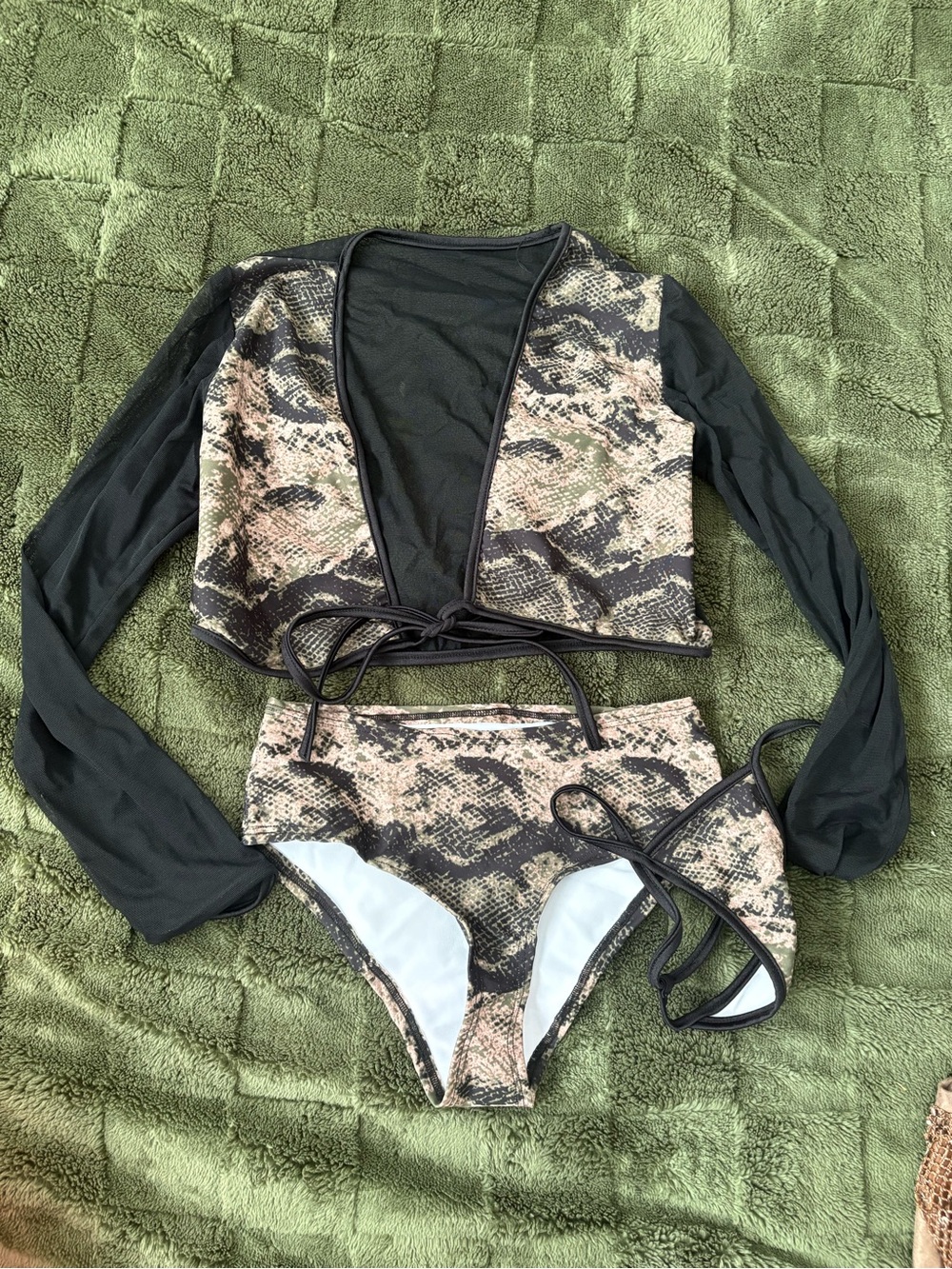 3 piece set never worn